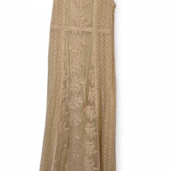 Elegant Sheer Lace Boho Maxi Dress or Beach Coverup in Cream - Picture 2 of 4